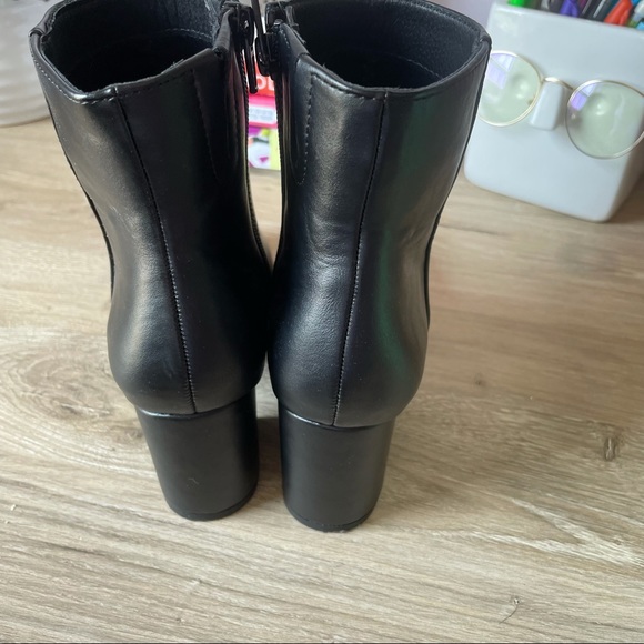 Black booties - Picture 2 of 5